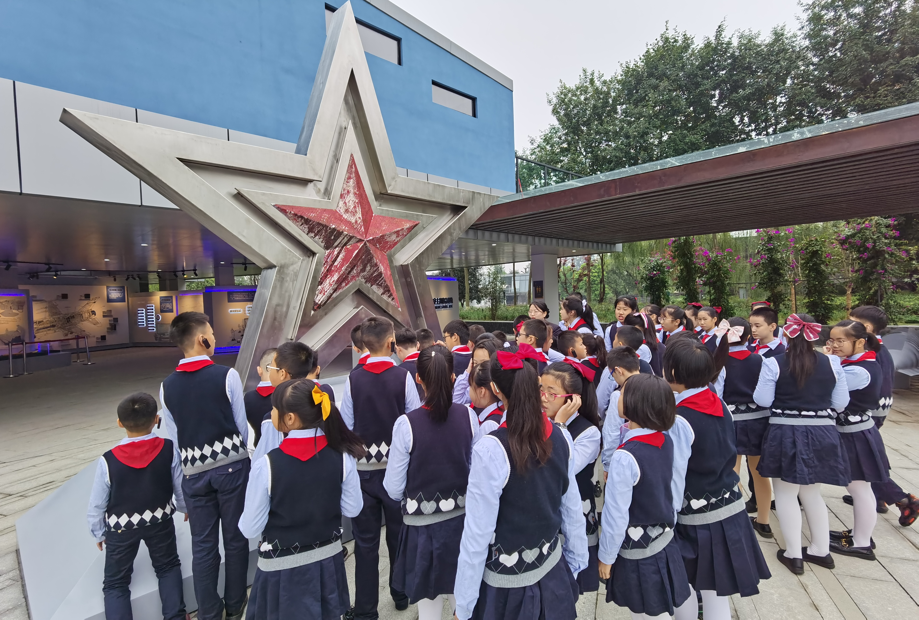 红领巾学院正式启动，航空主题学院等你来