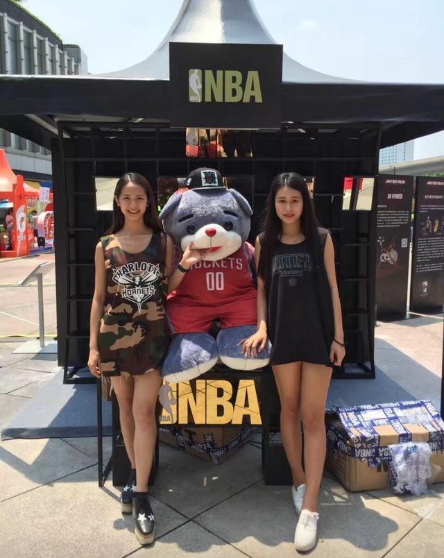 为什么女生穿nba(为什么中国女孩要去NBA当啦啦队员？)