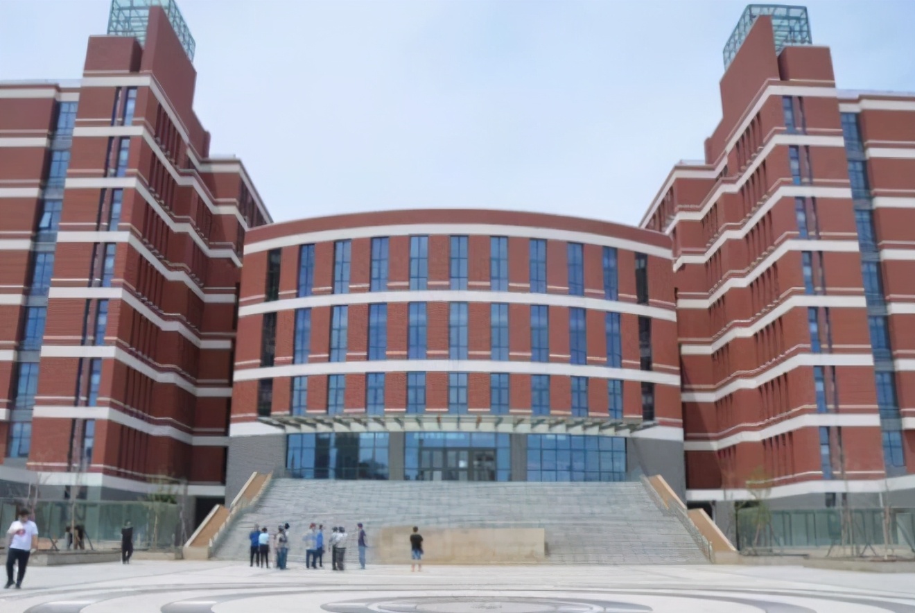 河北有所二本大学“随缘招生”，毕业就有铁饭碗，录取分数很亲民