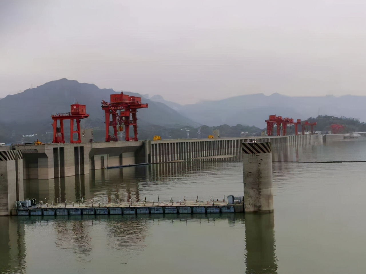 重庆旅游6日游多少钱(重庆旅游3--4日游攻略)