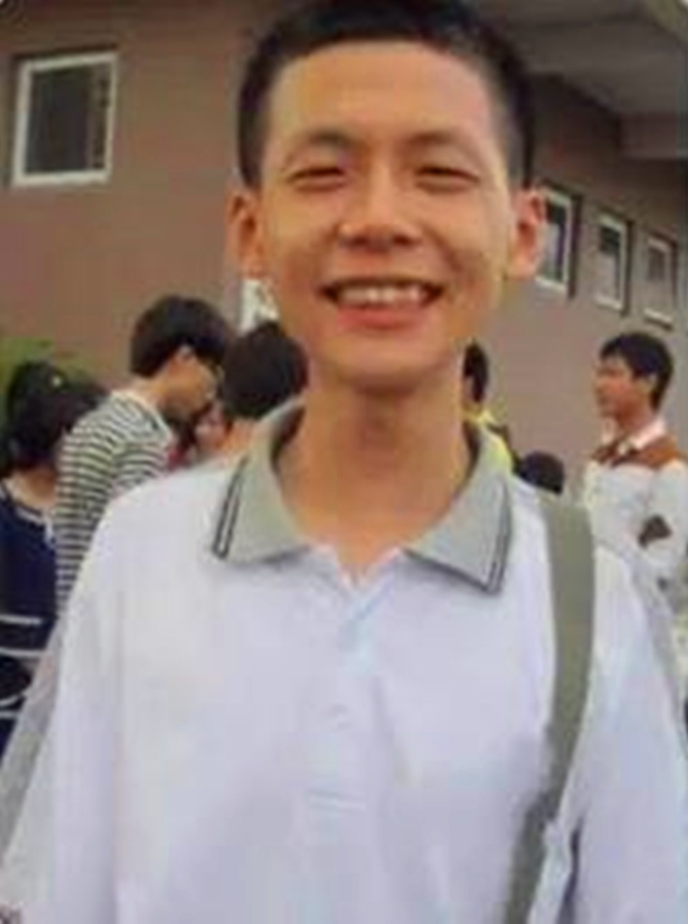 男生脸上有“4线1痣”，长大后多半是帅哥，远离4件事会变更帅