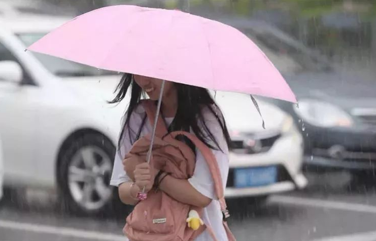 为什么一到高考就下雨？背后的原因找到了，原来是和考生有关