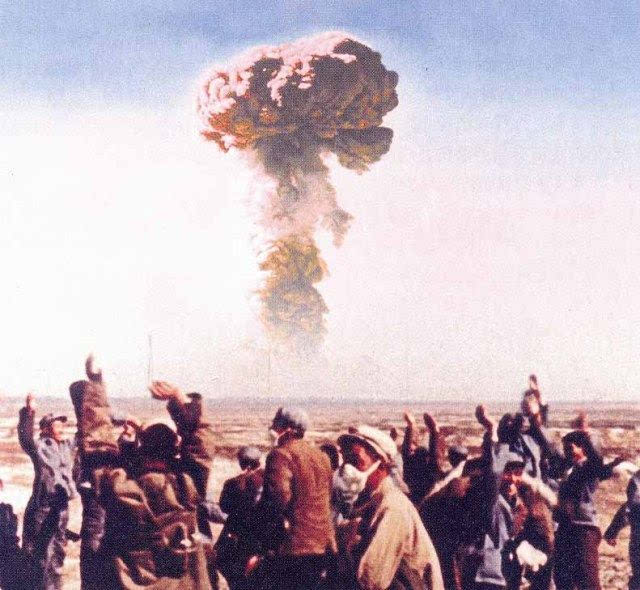 百年瞬间丨中国第一颗原子弹爆炸成功