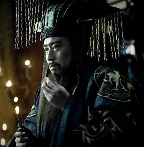 于和伟饰演嬴政我看到的有三种说法,第一是秦始皇焚的不一定是诸子