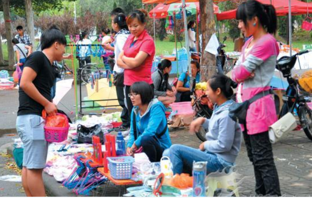 大学里“商机”无限，存在些许“灰色交易”，一旦接触将不胜其弊