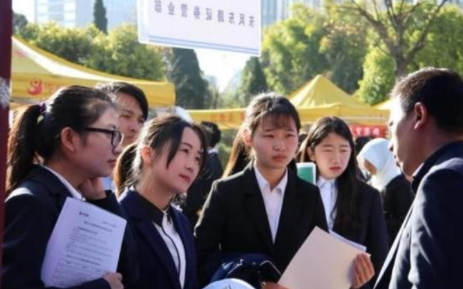 2021“双非”高校排名出炉，深圳大学无缘榜首，扬州大学跻身前5