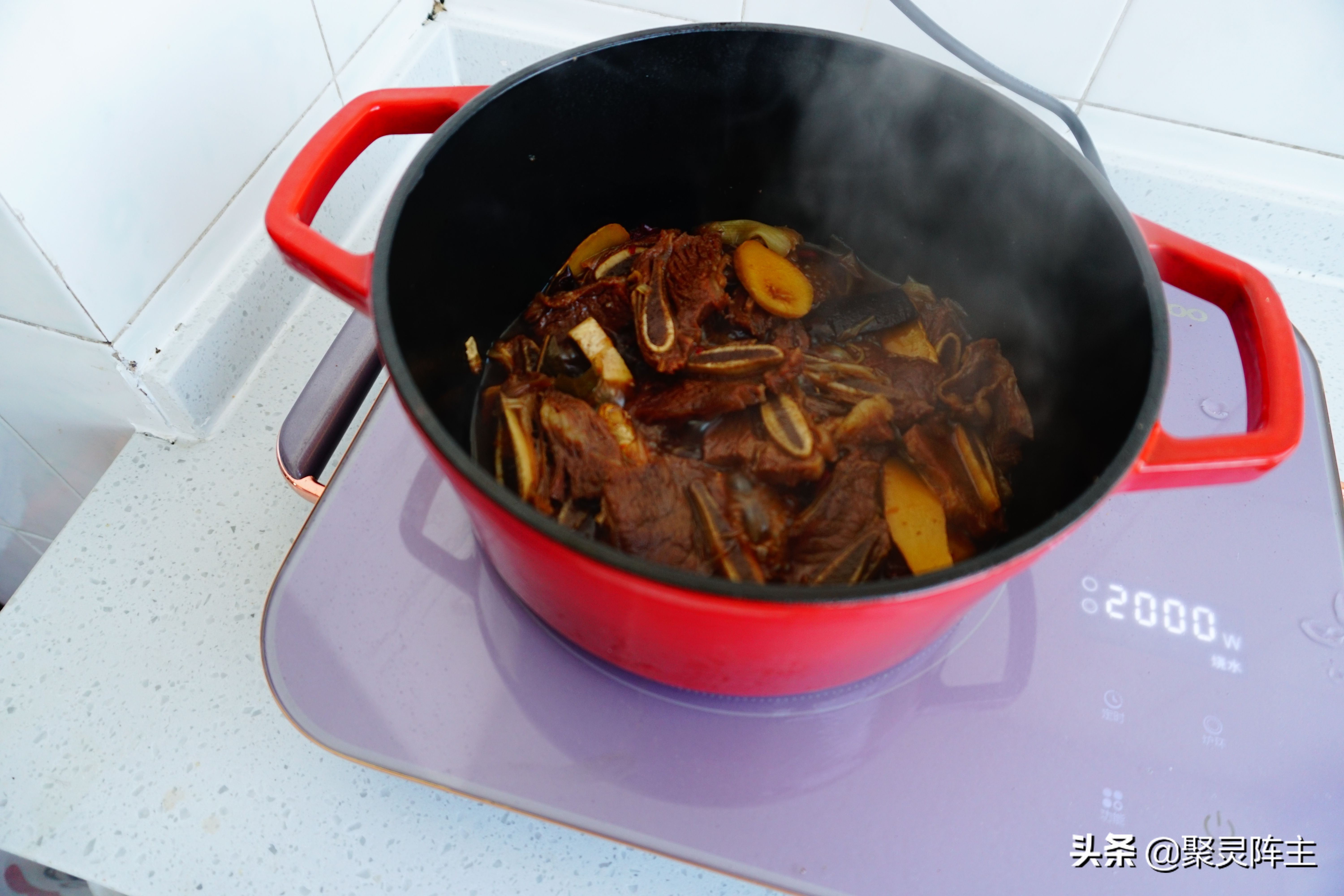 京东囤的牛肉生鲜如何变成美味料理，且看大宇电陶炉的神奇魔法