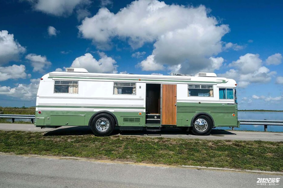 美式怀旧风的流浪旅馆 上世纪60年代豪华a型房车经典之作