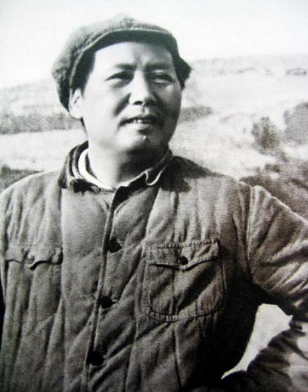 建国后中央禁止持枪见主席，王震是个例外，主席：别拿原子弹就行