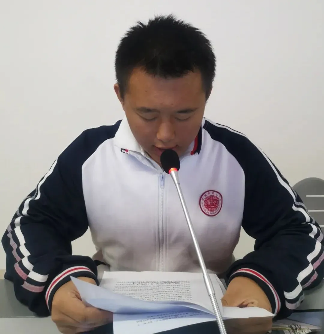 定州市开元学校初中部、高中部举行升旗仪式