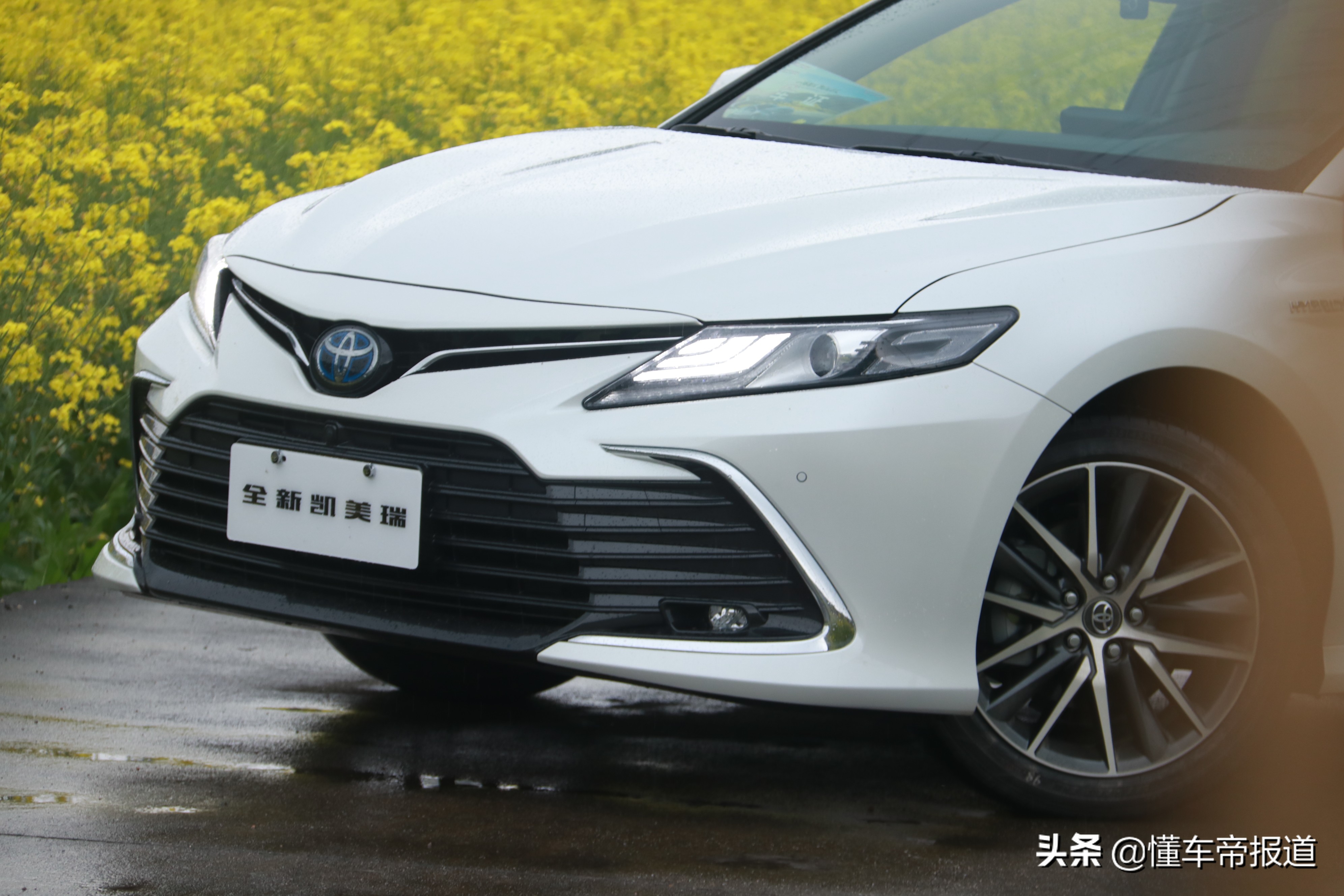 新车｜科技配置提升后改善究竟大不大？抢先试驾中期改款凯美瑞