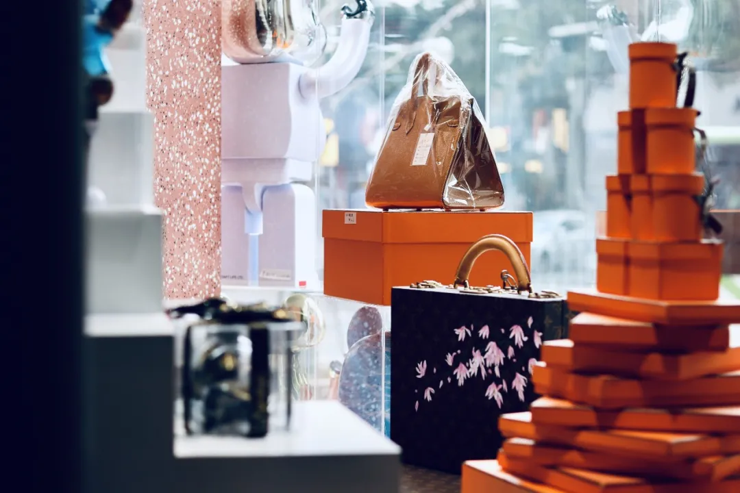 奢侈品电商&ldquo;冰火两重天&rdquo;:&ldquo;寺库们&rdquo;遇冷，&ldquo;红布林们&rdquo;虚火？