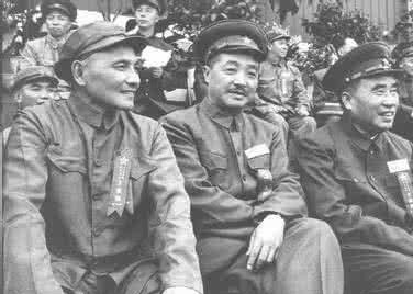 十大元帅排名是凭资历，还是战功？排名背后的依据到底是什么？