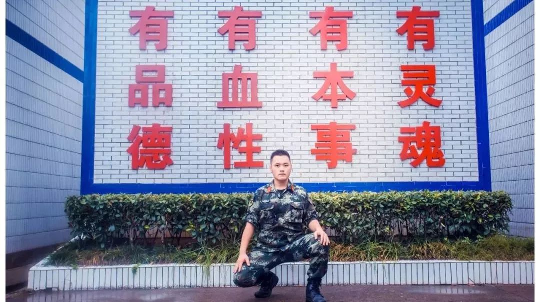 这所高校退伍兵宿舍火了，著名主持人鲁豫前来探访