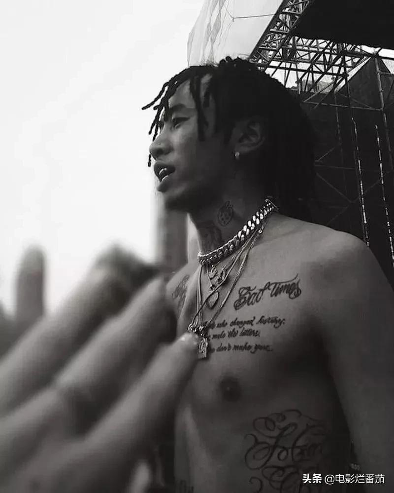 我敢预言,这个拽拽的男孩将是华语乐坛下一个“周杰伦”