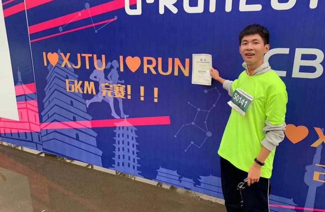 陕西“00后”超牛学霸：考入985，大一参与9个科研项目，奖学金拿到手软！