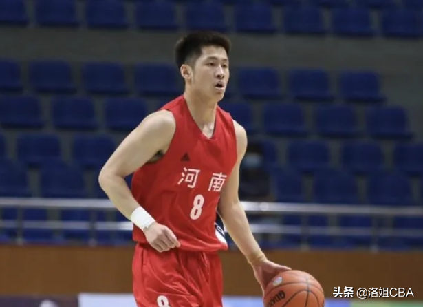 阿迪力cba选秀为什么这么低(CBA三消息：CBA选秀盛世开启，阿迪力状态不错，山东望留下高诗岩)