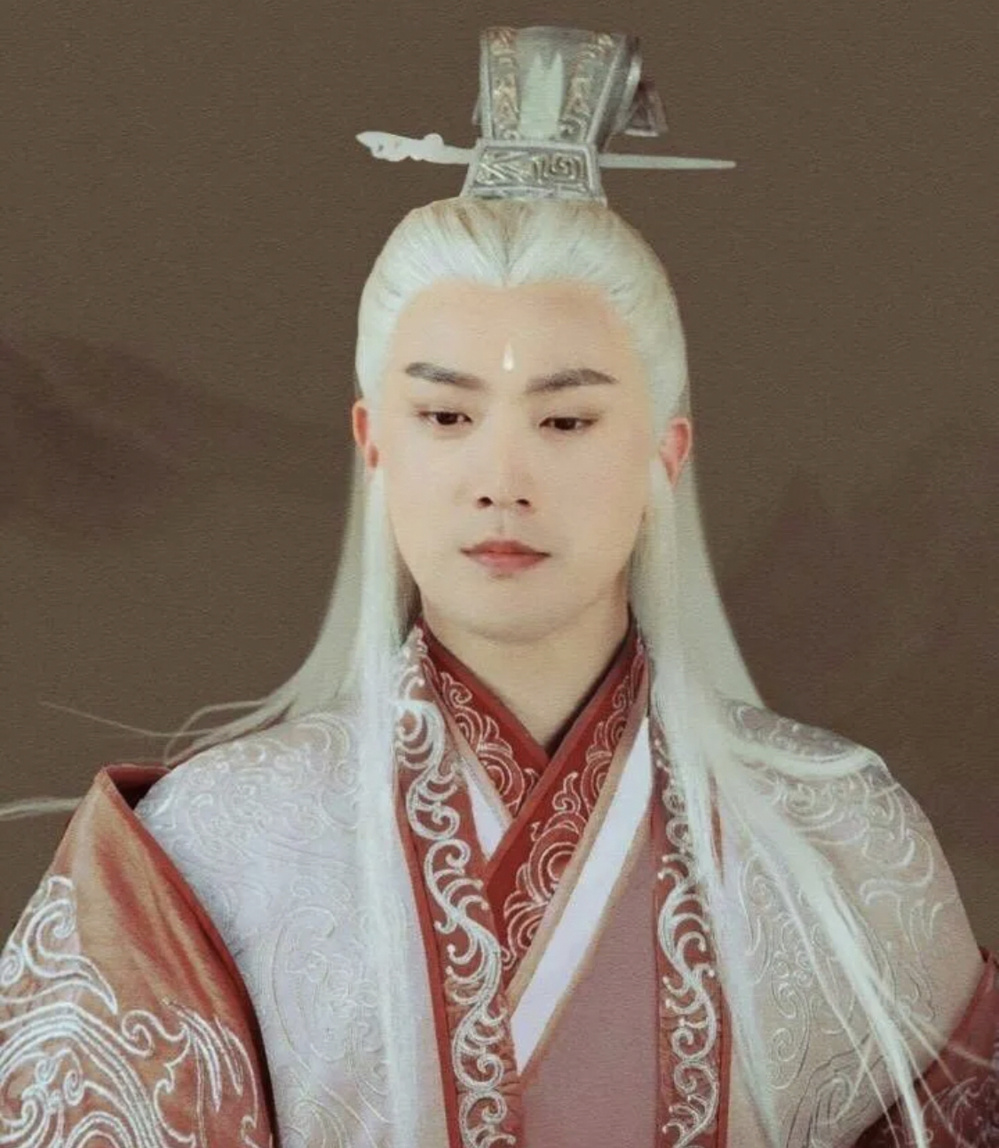 古剑奇谭里仙风道骨的天花板,细看这不紫胤真人吗?