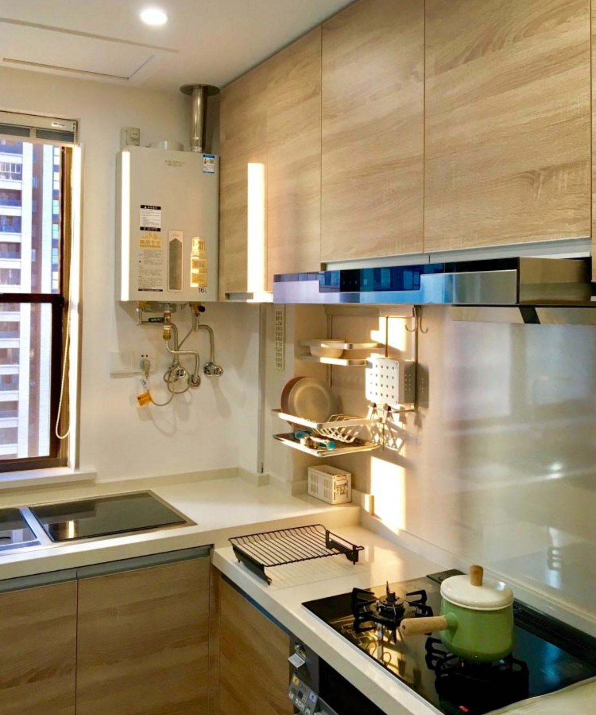 我家厨房装修时,用尽了当下的流行元素,总结出这些利与弊