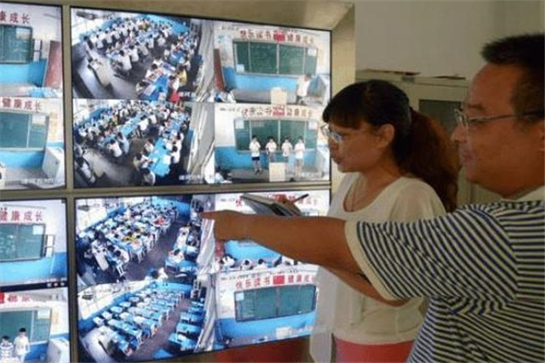 中小学生迎来一个好消息，教室内将全面安装监控，家长终于等到了