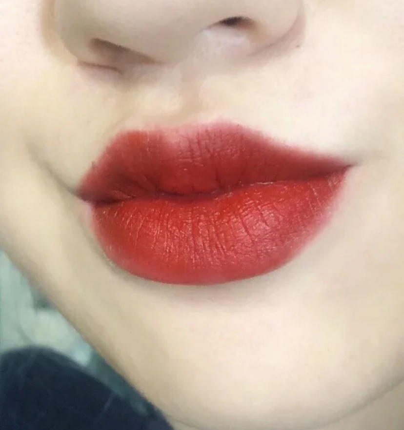 口红推荐：这些口红显白显温柔，持久不沾杯，颜色自然又好看