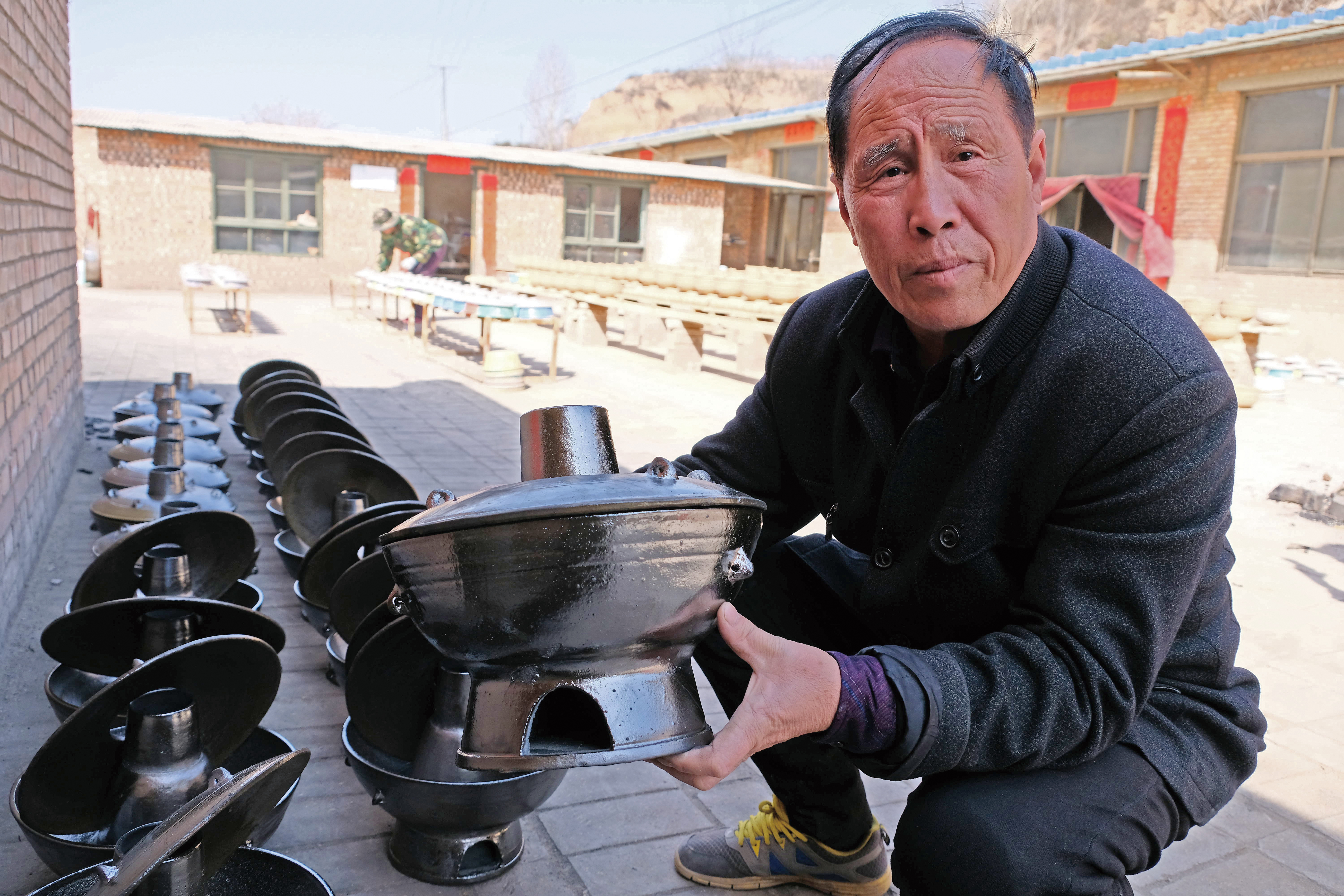 翼城尧都砂器为何供不应求 山西传统技艺传承人张作刚的砂器人生