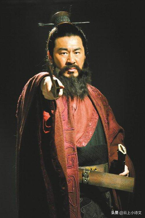 乱世奸雄抑或治世能臣？曹操的双面人生与历史争议