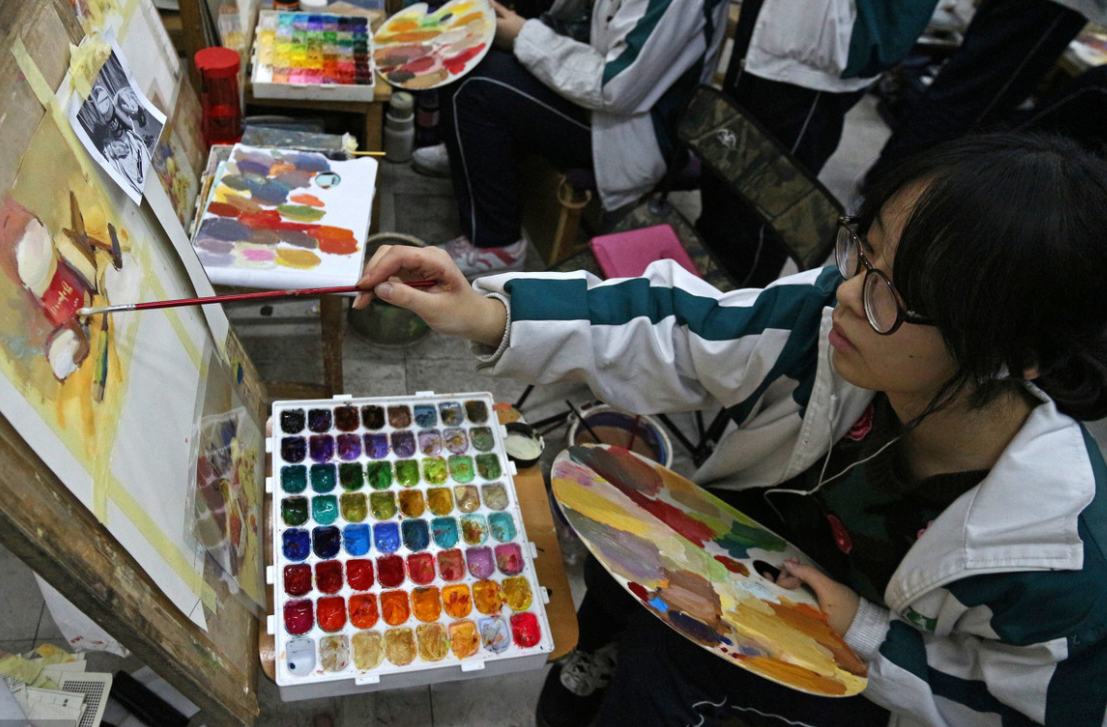 有艺术天分的学生成为美术生也是需要天分的,尤其是