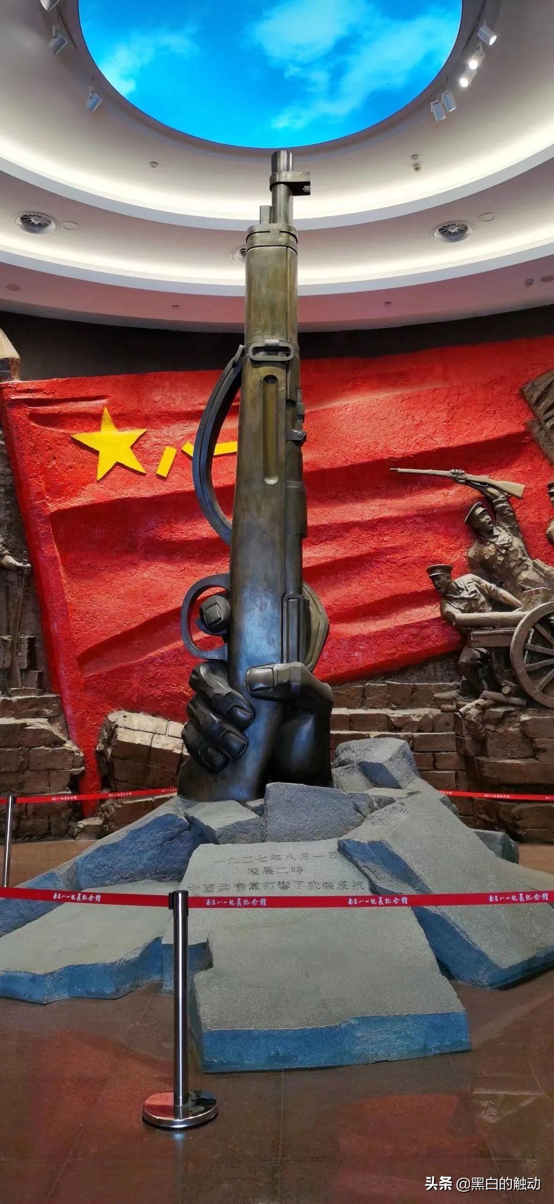 南昌，不止有滕王阁，还有世界第二的超级喷泉和世界第三的摩天轮