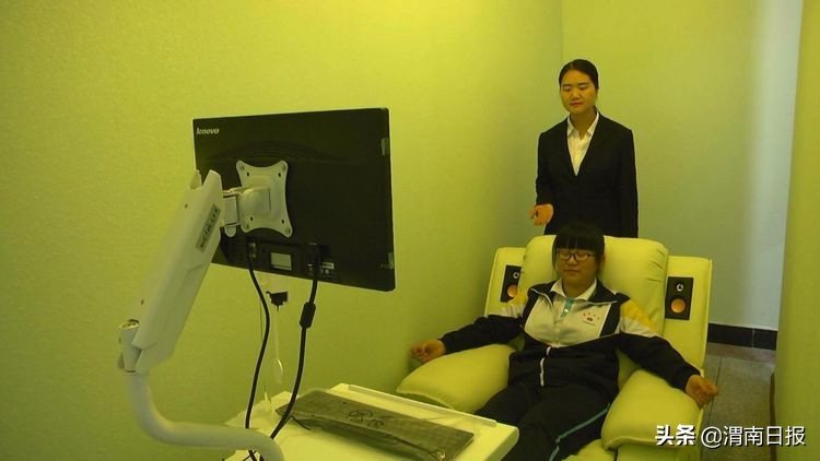 渭南明珠 教育楷模：美丽的蓝光中学欢迎你