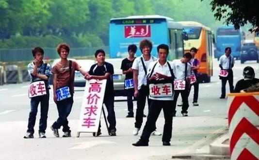 买二手车还是新车，二手车值不值得买？看看老司机怎么说