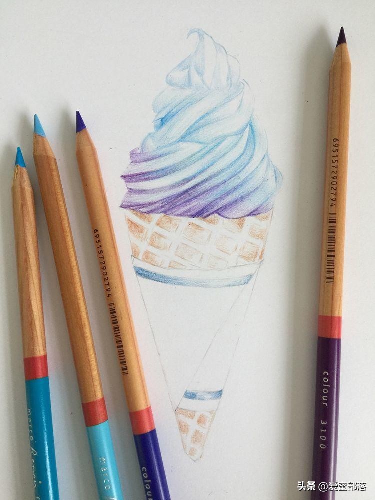 特别适合初学练习色彩渐变的作品，冰淇淋