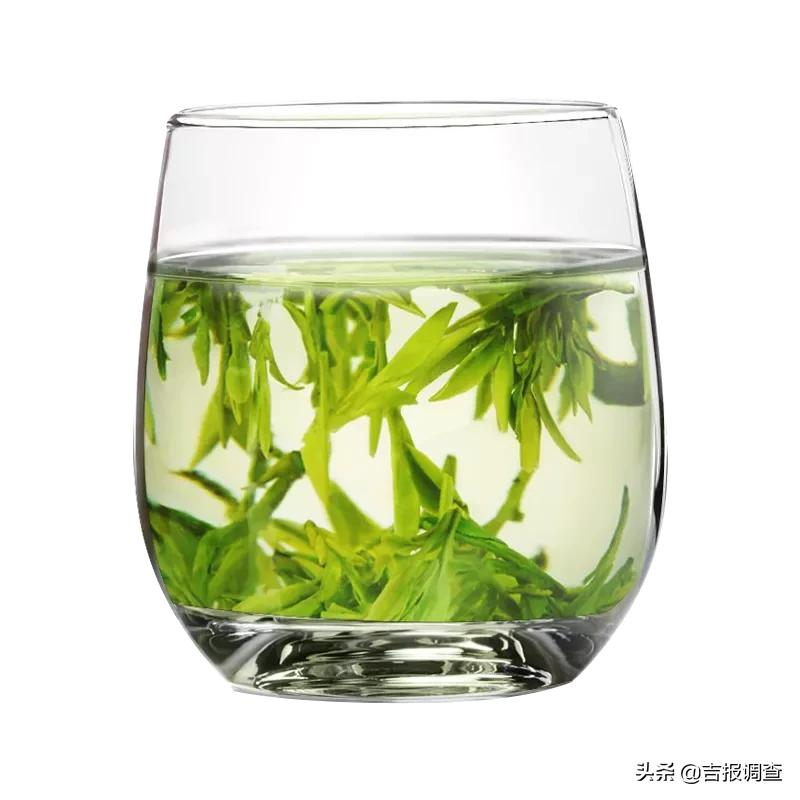 中醫專家提醒：茶也有茶性，秋冬喝茶要淡茶溫飲才養生