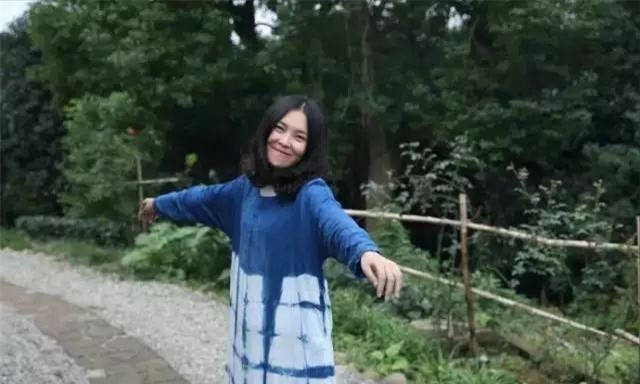 知名主持人宁远，不当名人当村姑，每天种菜自己做衣服