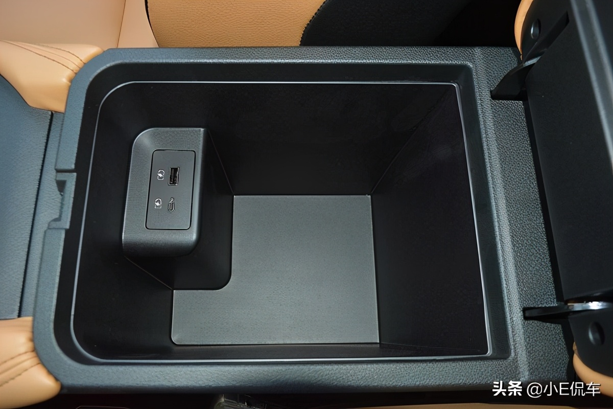 外在热情奔放，驾驭沉稳舒畅，NISSAN Sentra试驾