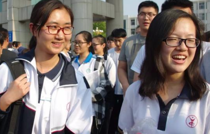 2022部分考生将与高考无缘，成绩再好也没用，高三学生要引起重视