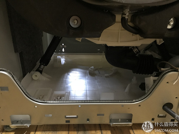 洗衣机：有容乃大 四千元10kg哪家强？松下、LG、三星对比横评