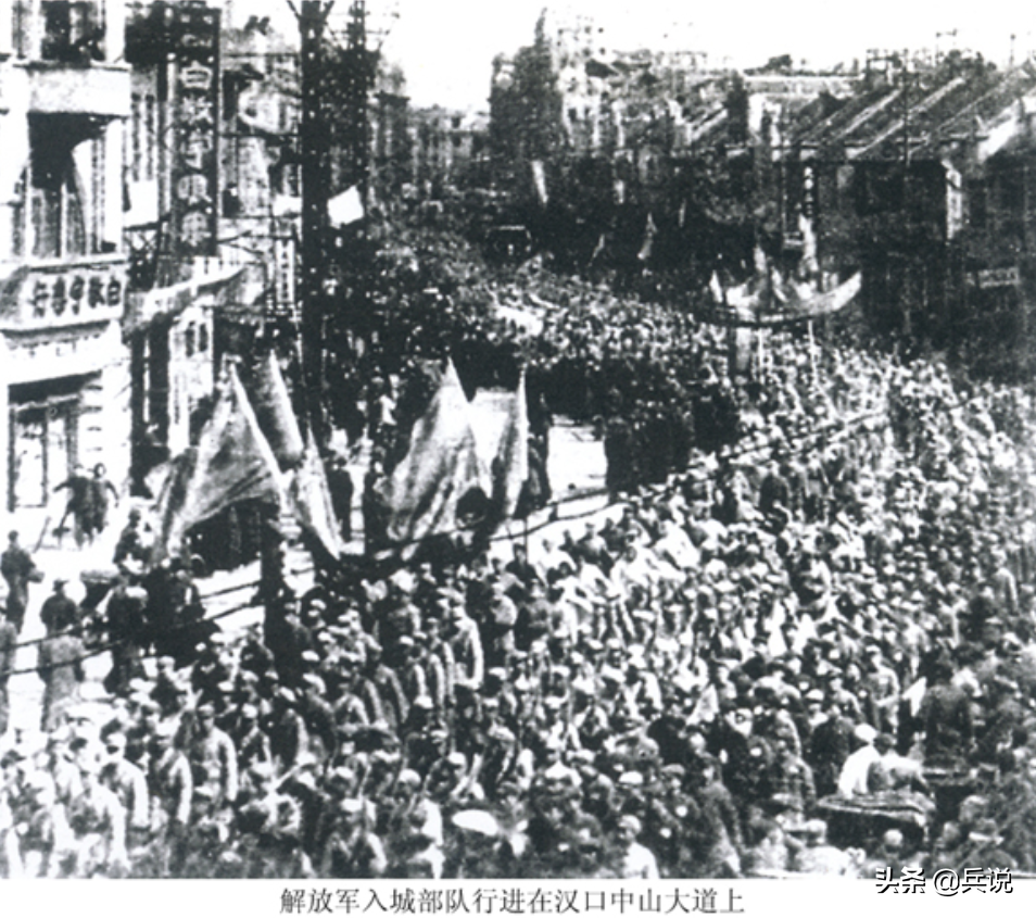 女儿劝傅作义起义，北平城门已开，蒋军四大秘书，个个地下党