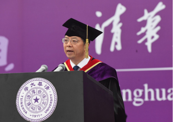 清华“毕业生名单”走红，名字五花八门，教授哭笑不得：都是人才