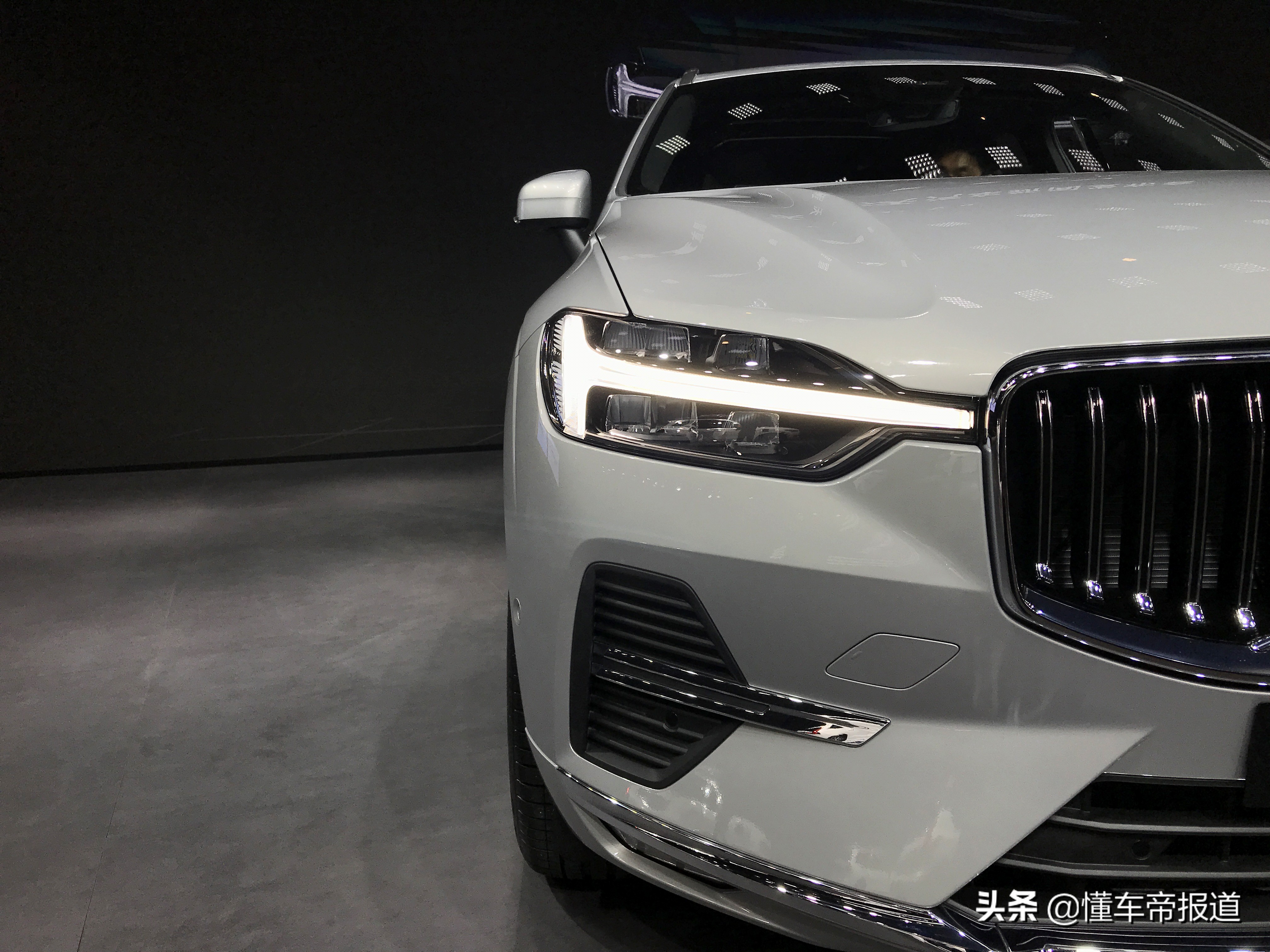 新车 | 换装水晶挡杆升级高德地图！沃尔沃XC60登陆上海车展