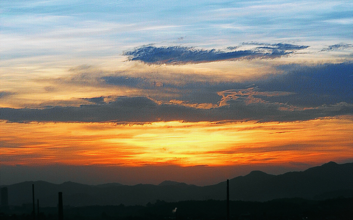 描写夕阳美景的好句分享，加入到作文中，都是加分项