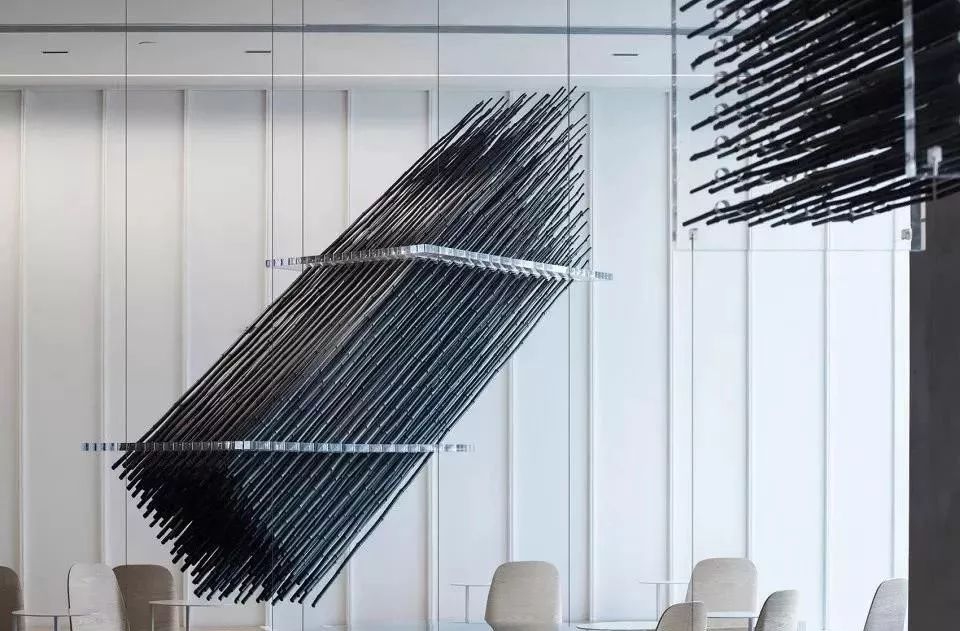 青砖、原木、石材、铝板，喜茶空间如何盘活建筑材料？