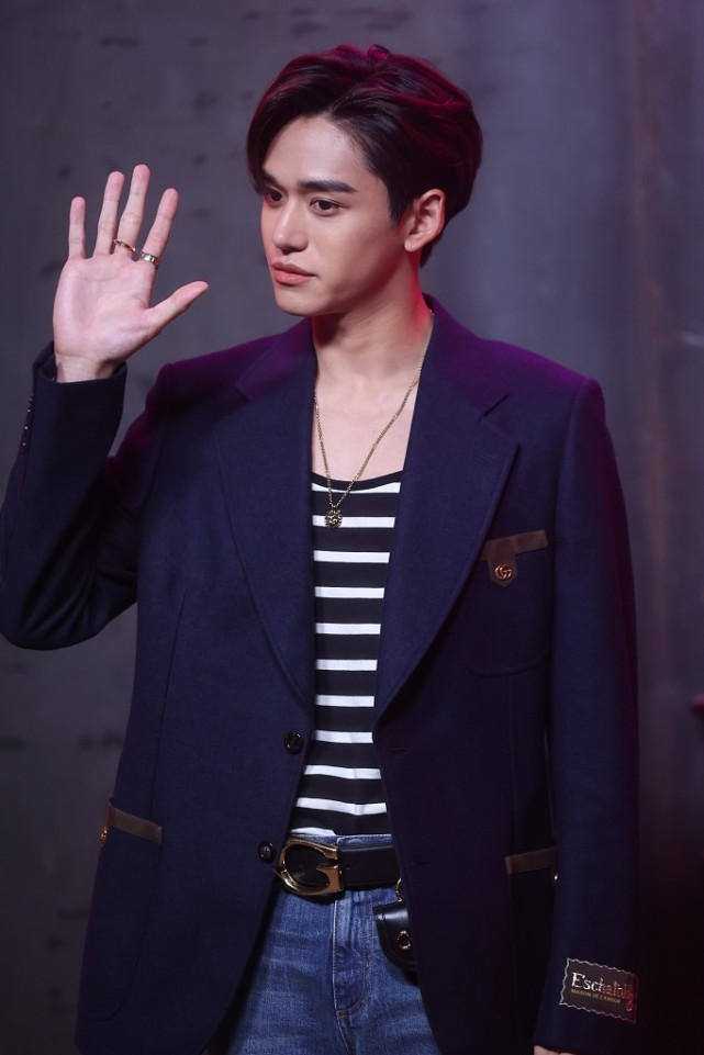 Gucci大秀：男生组复古造型真养眼，即使生图颜值穿搭也都没翻车