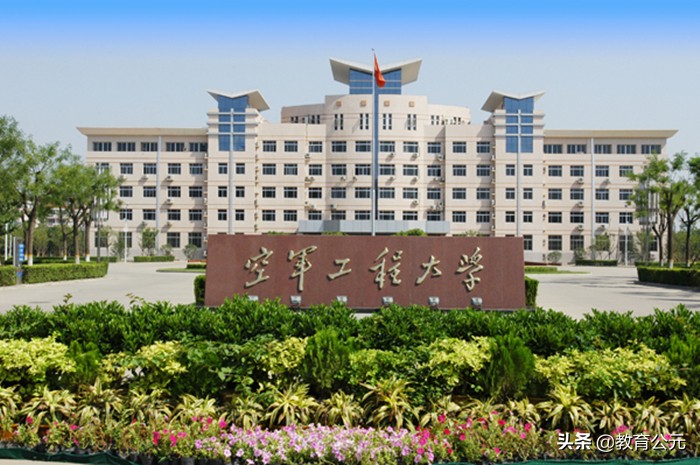 高考志愿：这4所军校实力不俗，录取分数线比较低，适合中等考生