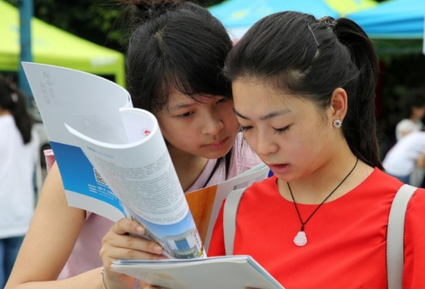 同一所大学，为啥既有一本又有二本？两者之间有什么不同