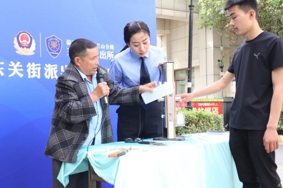 所长当主播!听《小溪办事》主持人讲述“网红”派出所那些事!