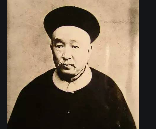 清朝十大富豪，和珅排榜首大家没意见，胡雪岩为何排不到第二？