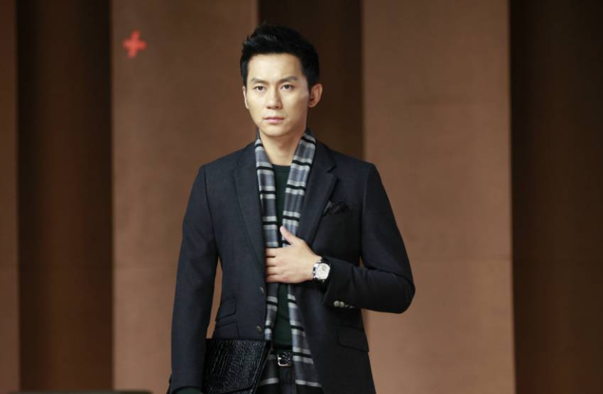 杨颖和李晨的共同点：情侣纹身、前任风波、精准的职业观