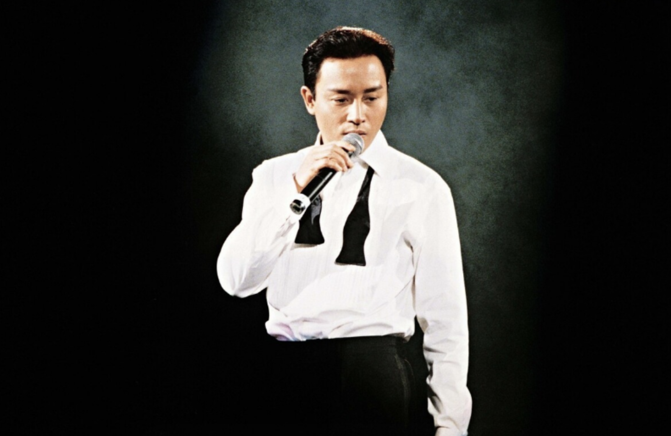 18年前,张国荣因"抑郁症"跳楼自杀?