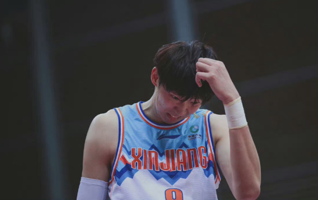 周琦为什么在nba打不了(拒绝CBA顶薪，周琦为何不加盟欧洲联赛？有3点原因，金钱只是次要)